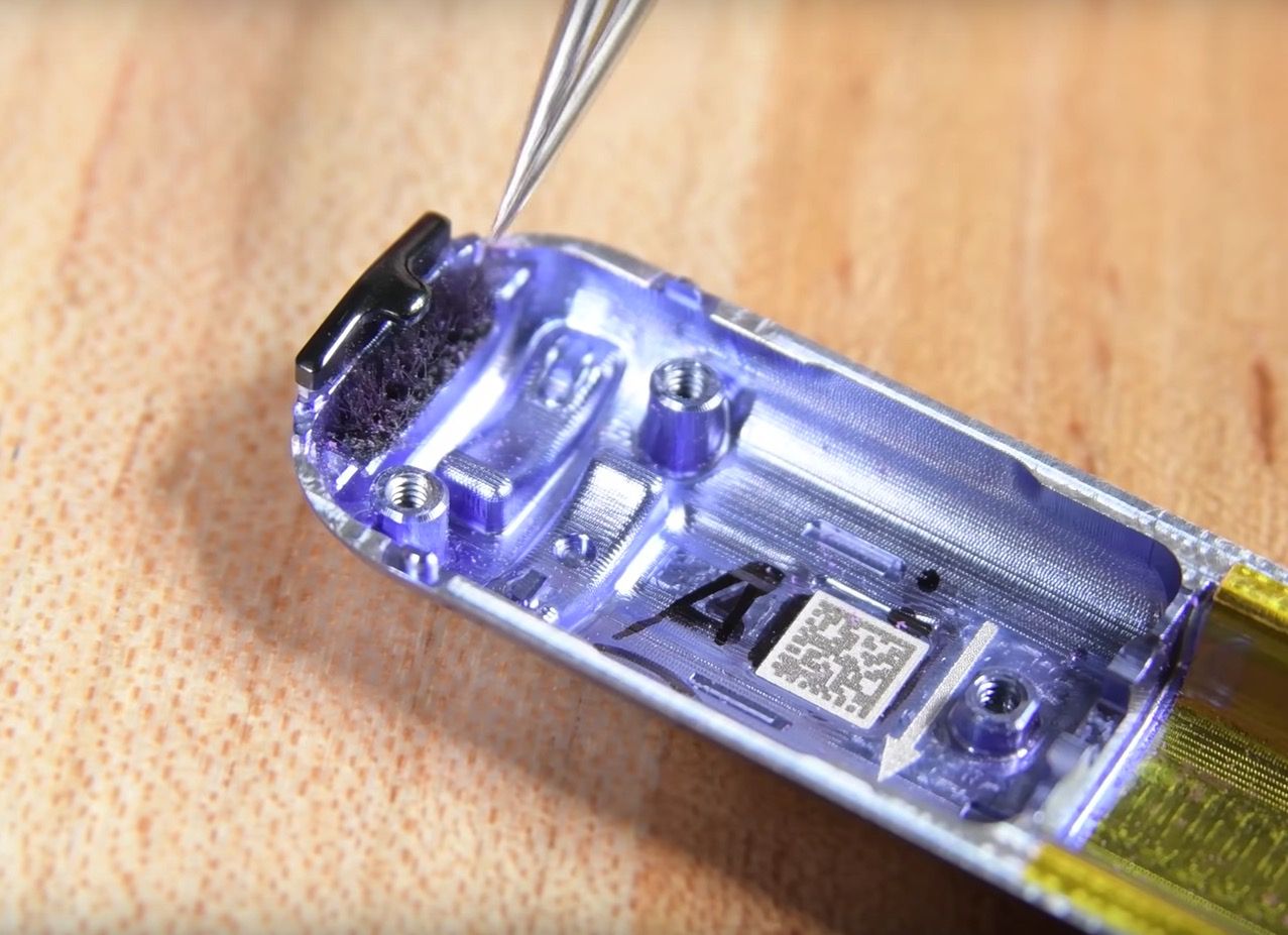Samsung Galaxy Z Flip sprawdzony pod kątem odporności na pył. (Nie) jest kolorowo 2