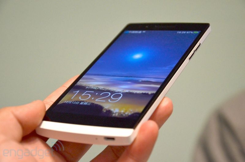 Oppo Find 5 (fot. engadget.com)