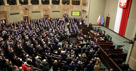 Raport na temat wypadków w Sejmie. Szkoda, że mocno przeterminowany