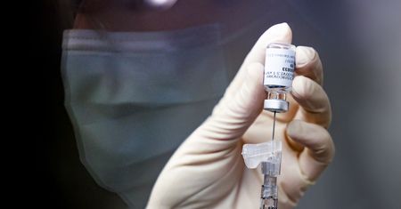 Koronawirus. Będzie dodatkowa dawka szczepionki J&J? Koncern złożył wniosek o zgodę