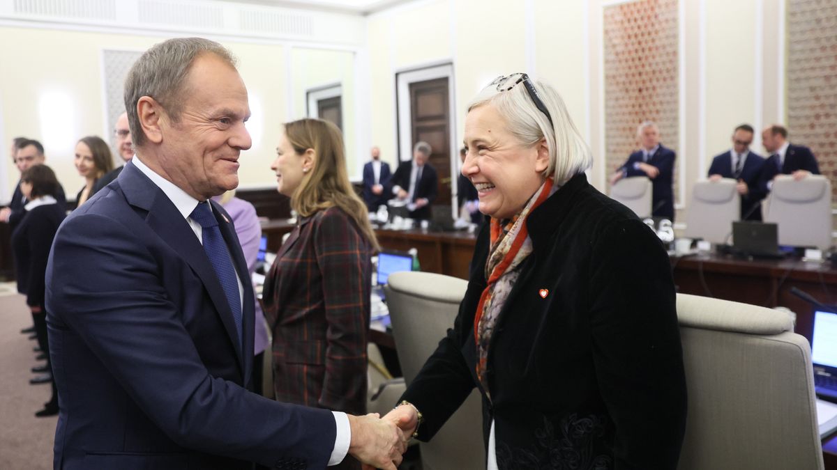Premier Donald Tusk oraz minister przemysłu Marzena Czarnecka