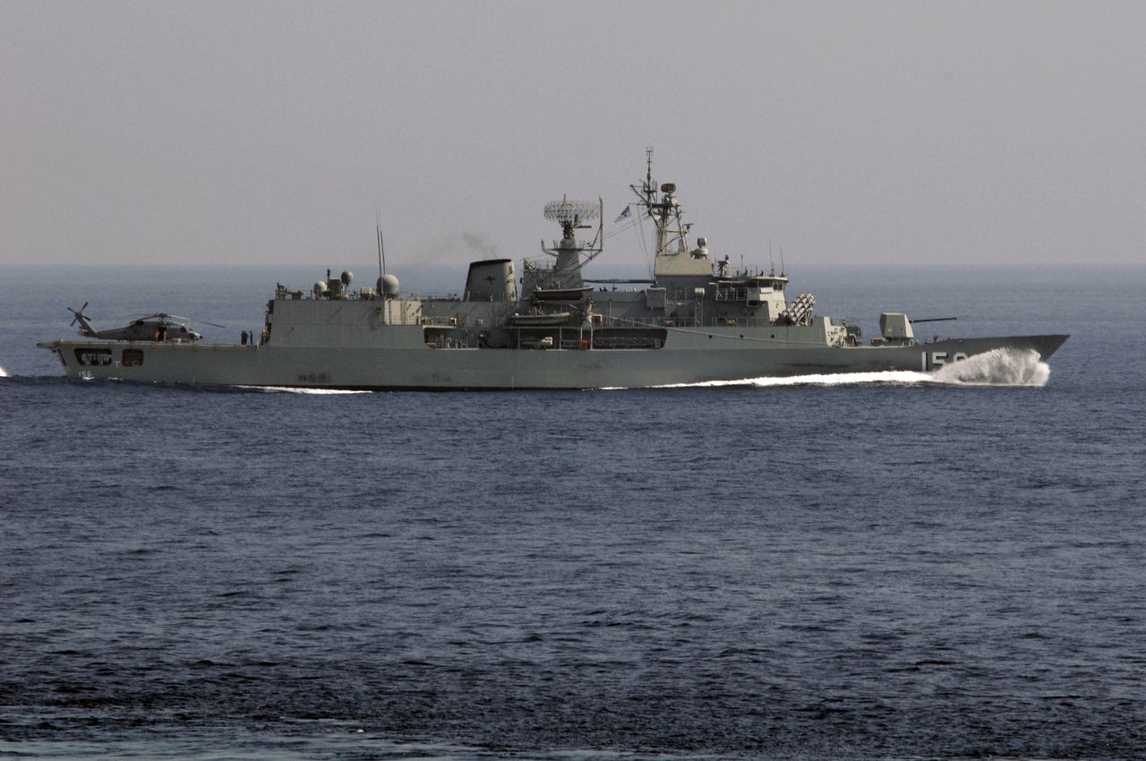 HMAS Toowoomba (FFH 156). Illustrative photo.