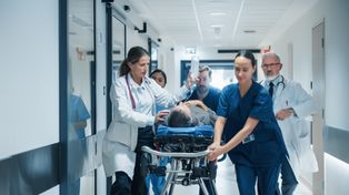 Wirus Nipah może prowadzić do zapalenia mózgu. Tak zmniejszysz ryzyko