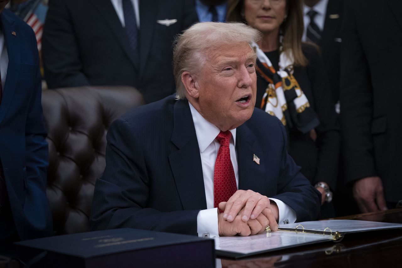 Rozporządzenie podpisane. Trump znosi cła