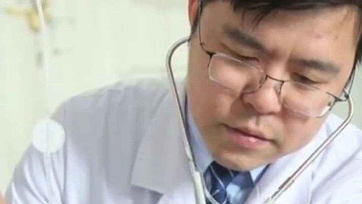 42-letni lekarz zaraził się koronawirusem cztery miesiące temu