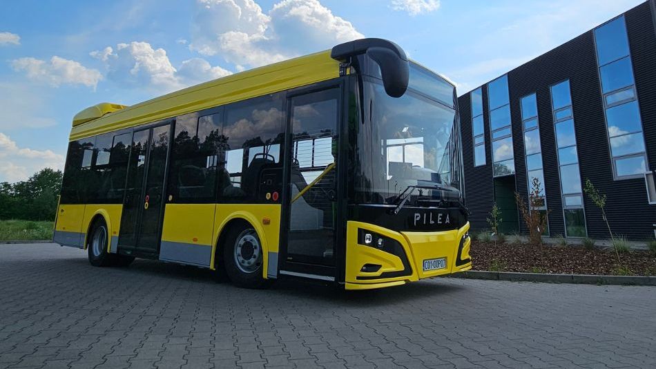 Państwowy producent autobusów blisko upadku. Jest głos z resortu