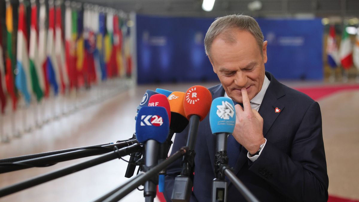 Special European Council in Brussels
epaselect epa11117422 Poland's Prime Minister Donald Tusk arrives for a Special European Council in Brussels, Belgium, 01 February 2024. EU leaders gather in Brussels to discuss the mid-term revision of the EU's long-term budget for 2021-2027, including support to Ukraine.  EPA/OLIVIER MATTHYS 
Dostawca: PAP/EPA.
OLIVIER MATTHYS
epaselect