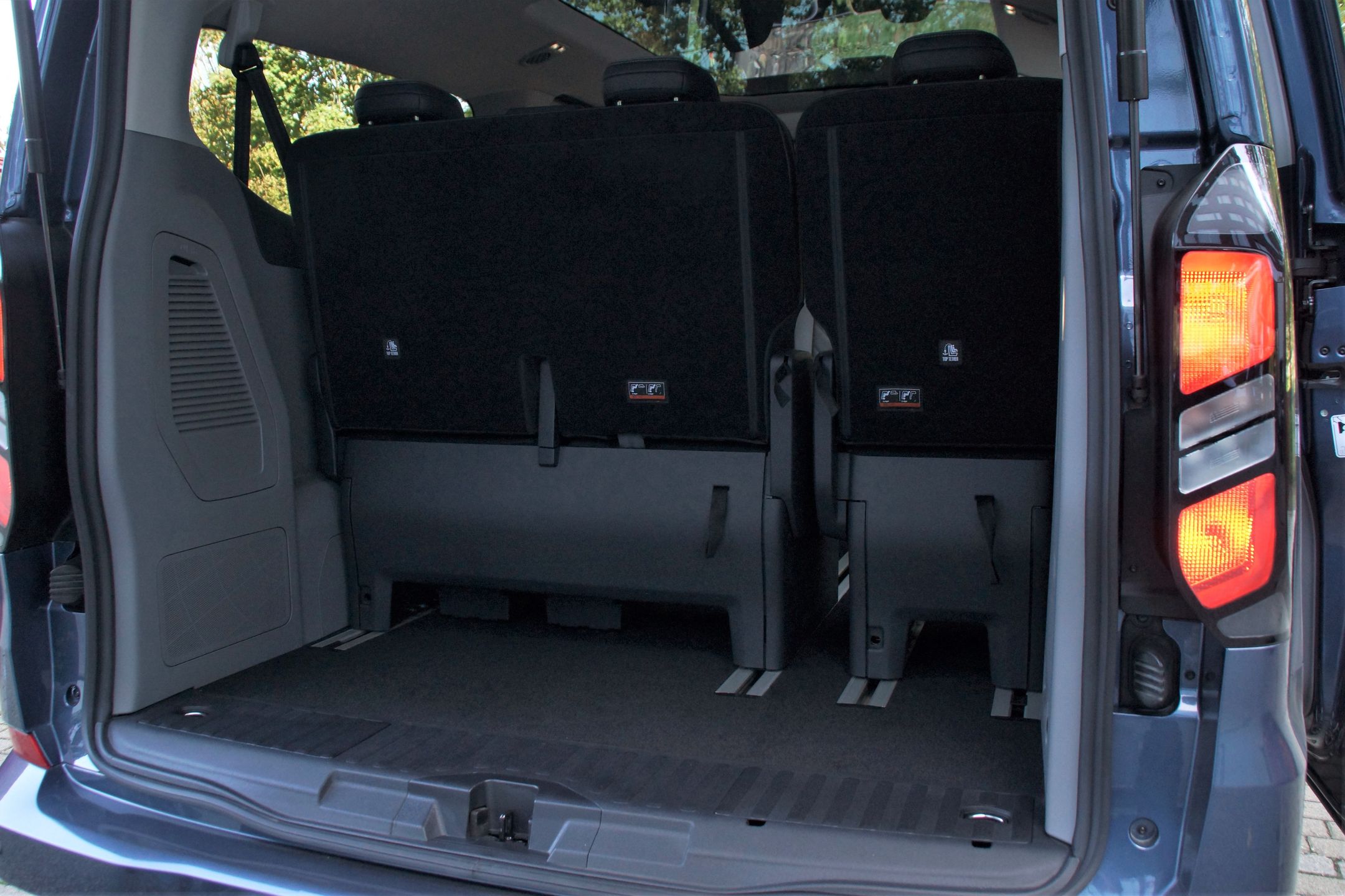 Ford Tourneo Custom 2023 
