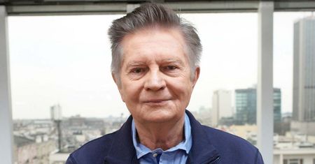 Krzysztof Szewczyk przeszedł poważną operację. Dziennikarzowi usunięto kawałek ucha