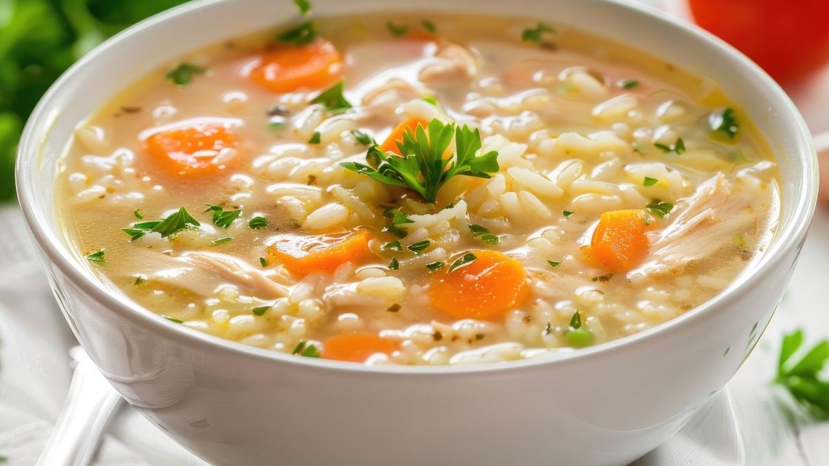 Aromatyczny rosół z ryżem