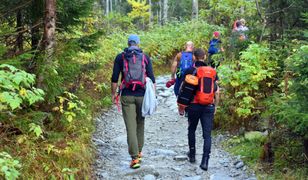 GOPR ostrzega turystów. W Beskidach panują trudne warunki