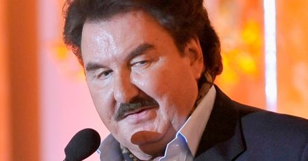 Brat Krzysztofa Krawczyka jest w CIĘŻKIM STANIE. Wdowa po muzyku: "Czeka nas najgorsze!"