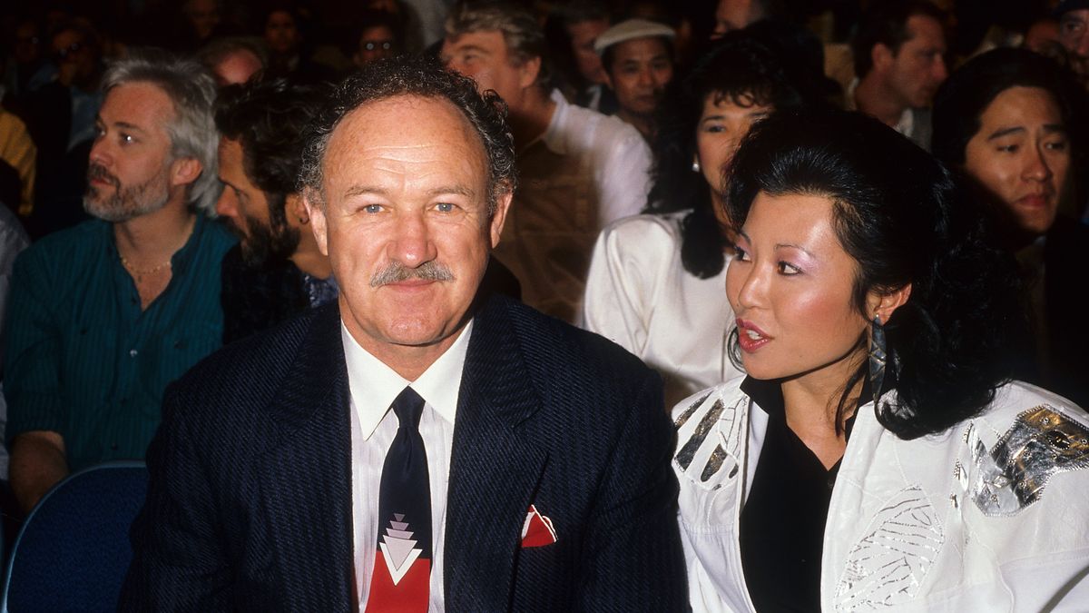 Gene Hackman and Betsy Arakawa Portrait
LOS ANGELES - 1986:  Actor Gene Hackman and wife Betsy Arakawa pose for a portrait in 1986 in Los Angeles, California. (Photo by Donaldson Collection/Michael Ochs Archives/Getty Images)
Donaldson Collection
94174688_DC-0001