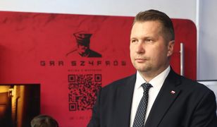 Kontrowersje w "podręczniku". Nie chcą książki od Czarnka