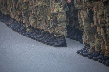 Nowe bataliony u sąsiadów Polski. Niemcy gwałtownie zwiększają siły