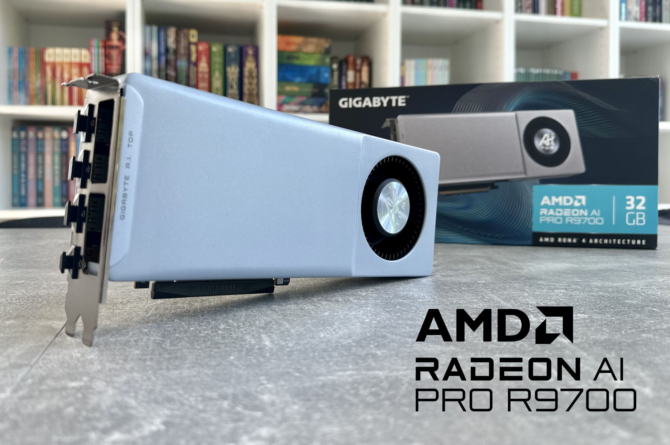 GIGABYTE Radeon AI PRO R9700 32 GB - 
