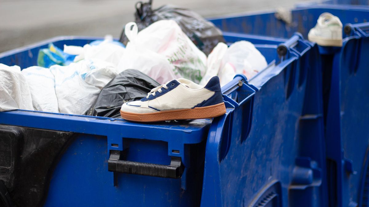 Nie wrzucaj tekstyliów do zmieszanych odpadów