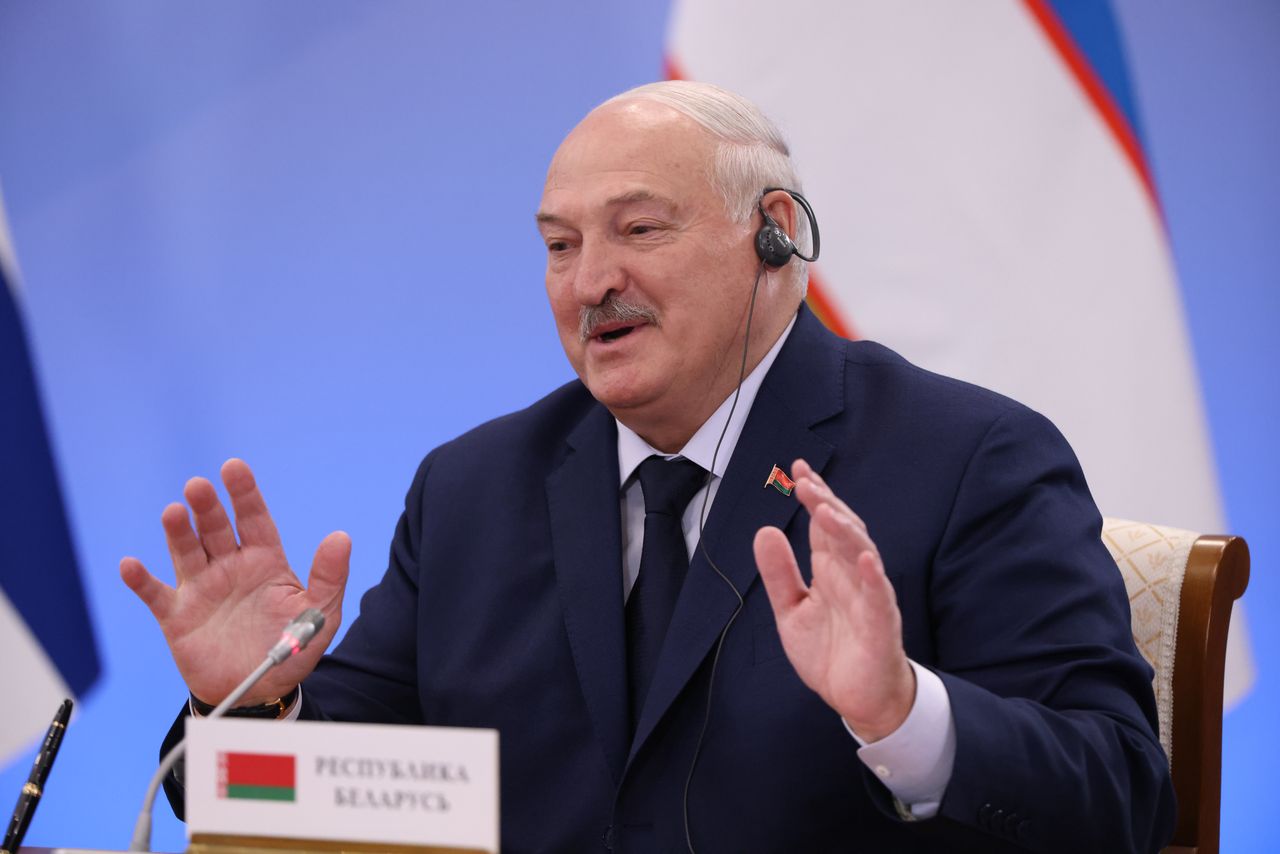 Media: Białoruś musi przyjąć każdą pomoc. Walczy o gospodarcze przeżycie