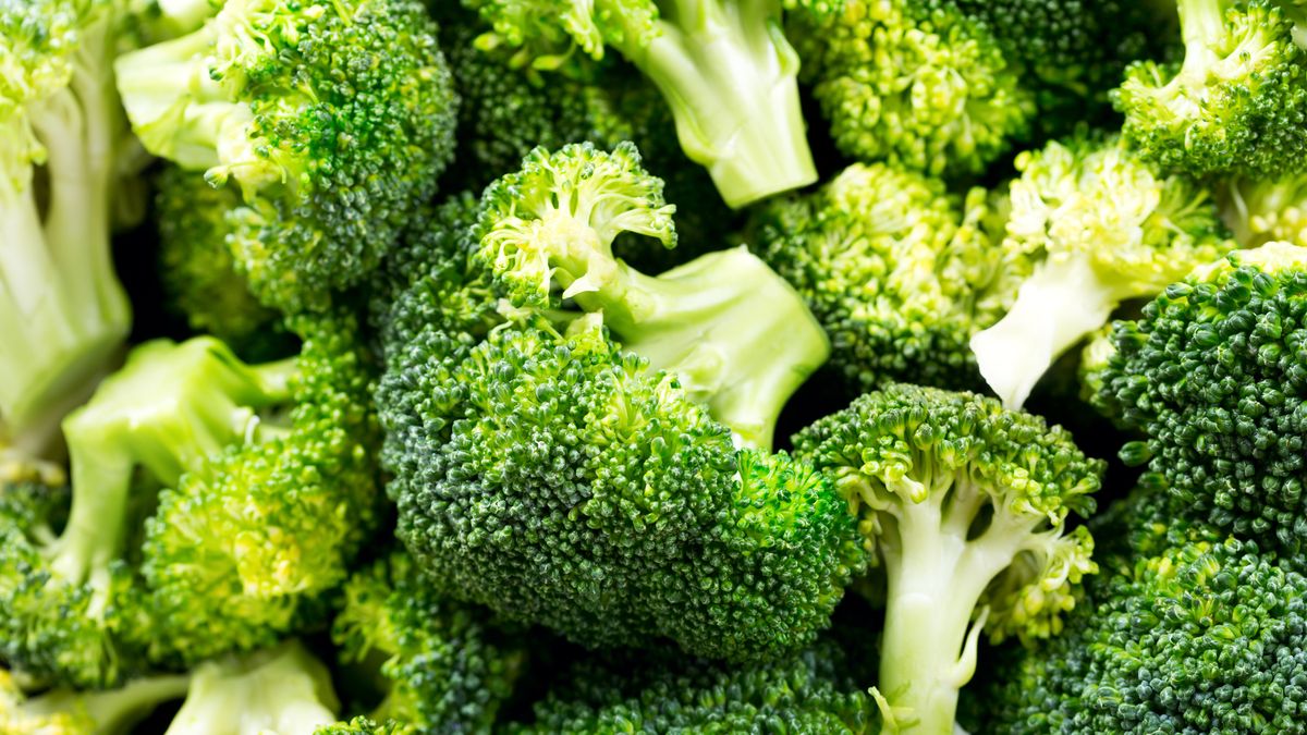 Dietetyczka radzi, by jeść surowe brokuły