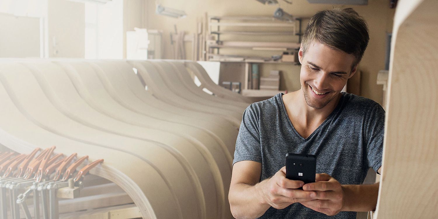 Microsoft Lumia 550 oficjalnie. Jest świetna, ale brakuje jej jednego elementu, żeby stać się hitem 2