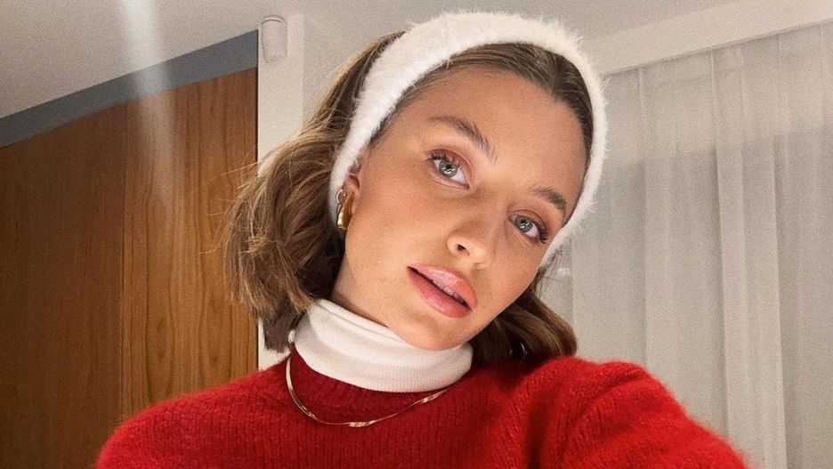 Julia Wieniawa pokazała się w modnym sweterku 