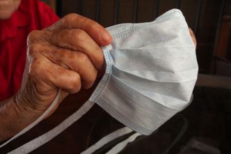 "Kwarantanna domowa" będzie działała rok dłużej. Resort cyfryzacji przedłużył umowę z twórcami aplikacji