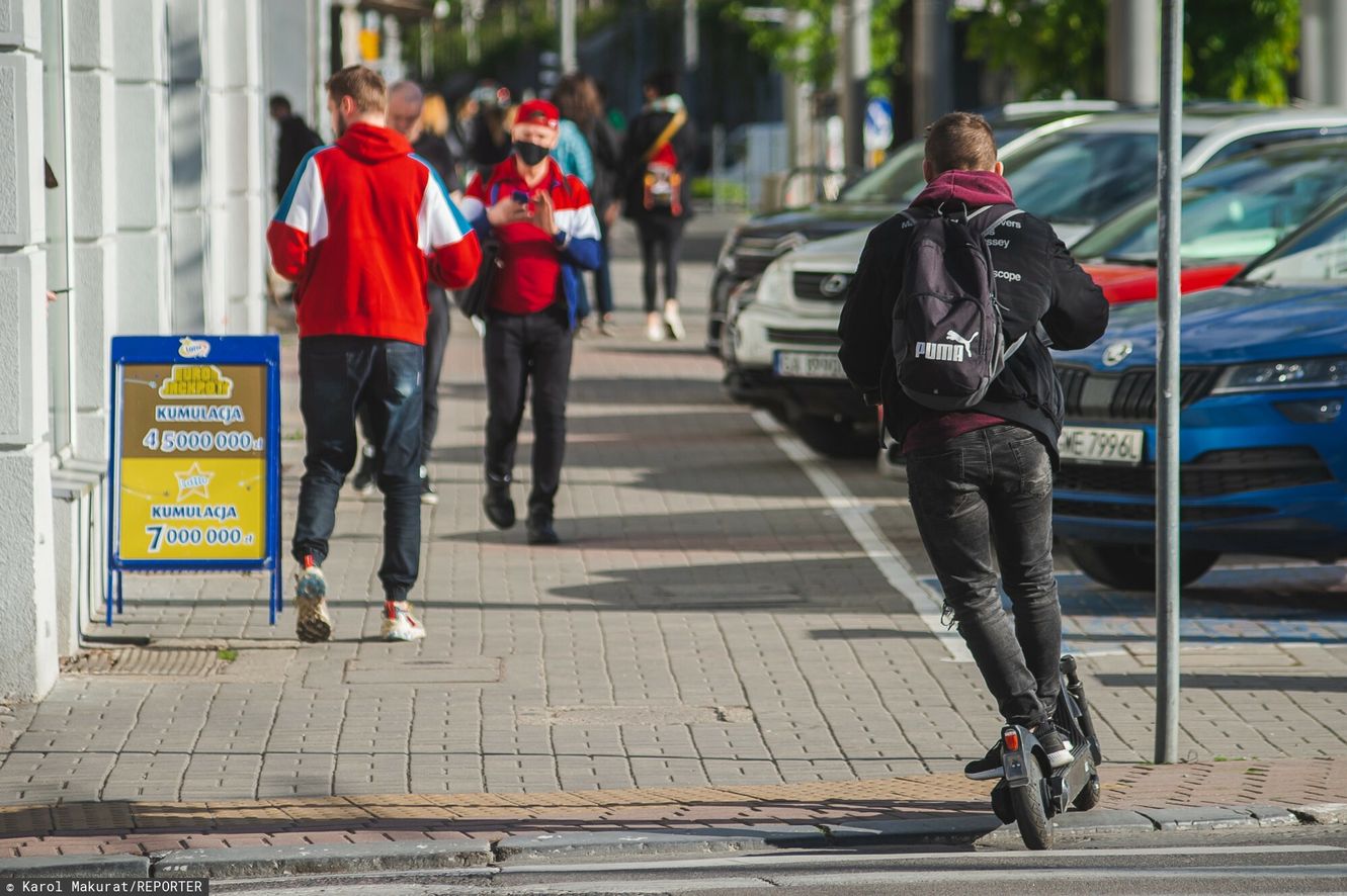 Urzędniczy absurd w Gdyni. Po tranzycji nagle "wyzdrowiał"