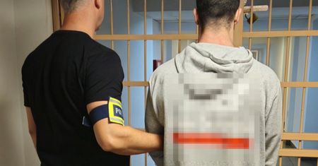 Była dziewczyna nie chciała mu pożyczyć pieniędzy. Pobił ją i okradł