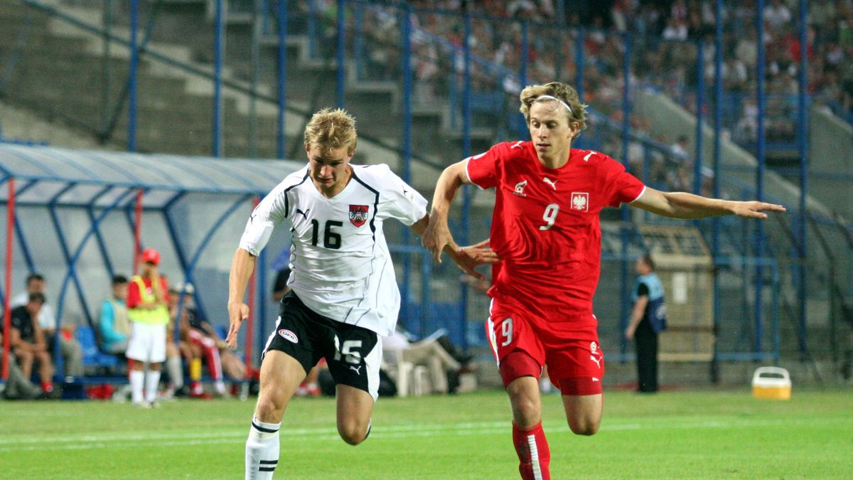 Andrew Konopelsky (w czerwonej koszulce)