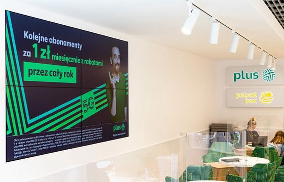 Nośniki Digital Signage w salonach Grupy Polsat Plus w całej Polsce