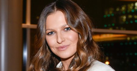 Sylwestrowe bluzki z efektem "wow". Takie modele noszą Lewandowska i Herbuś