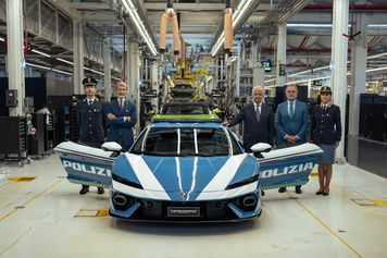 Lamborghini Temerario trafi do włoskiej policji. Wbrew pozorom nie będzie ścigało piratów drogowych