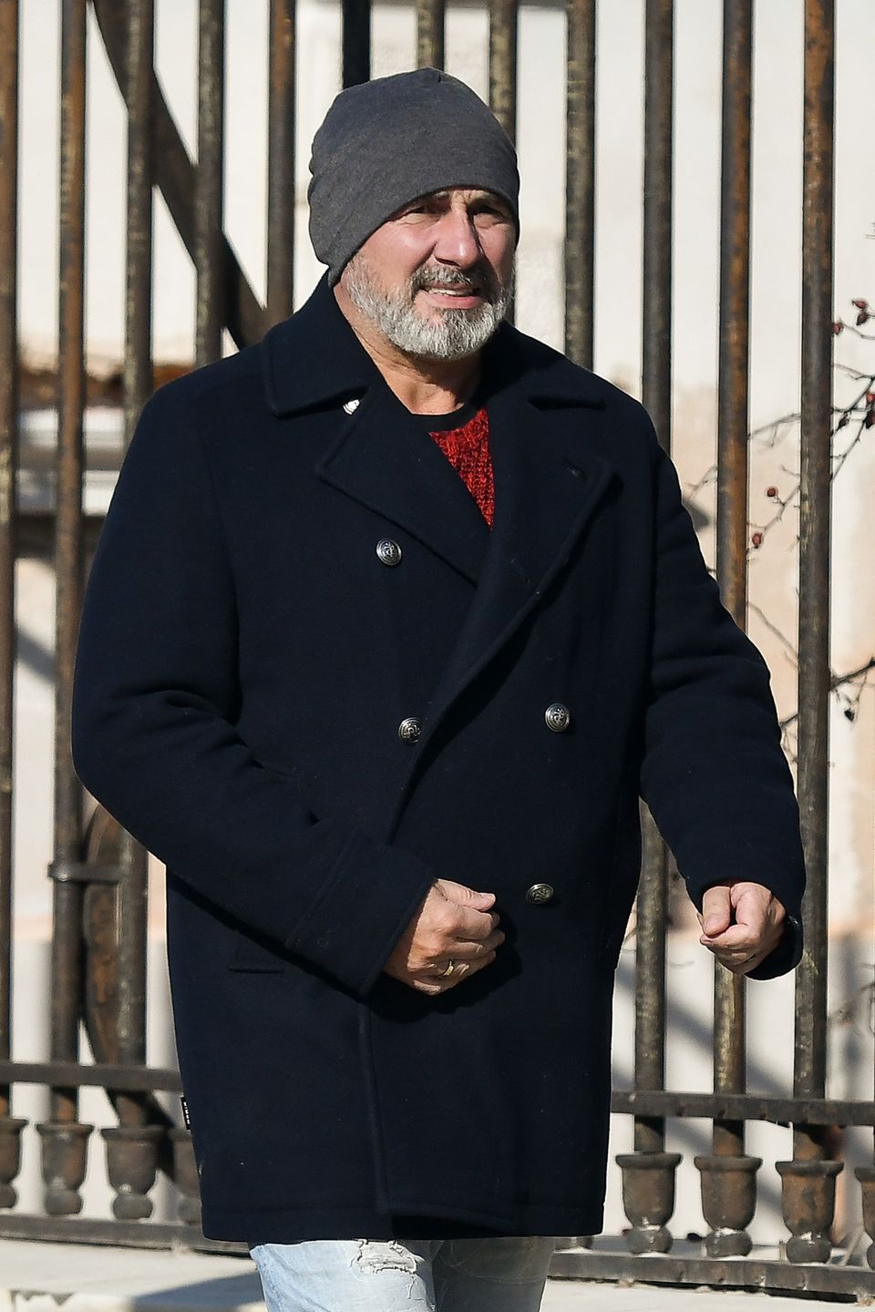 Jacek Kopczyński parkuje na zakazie