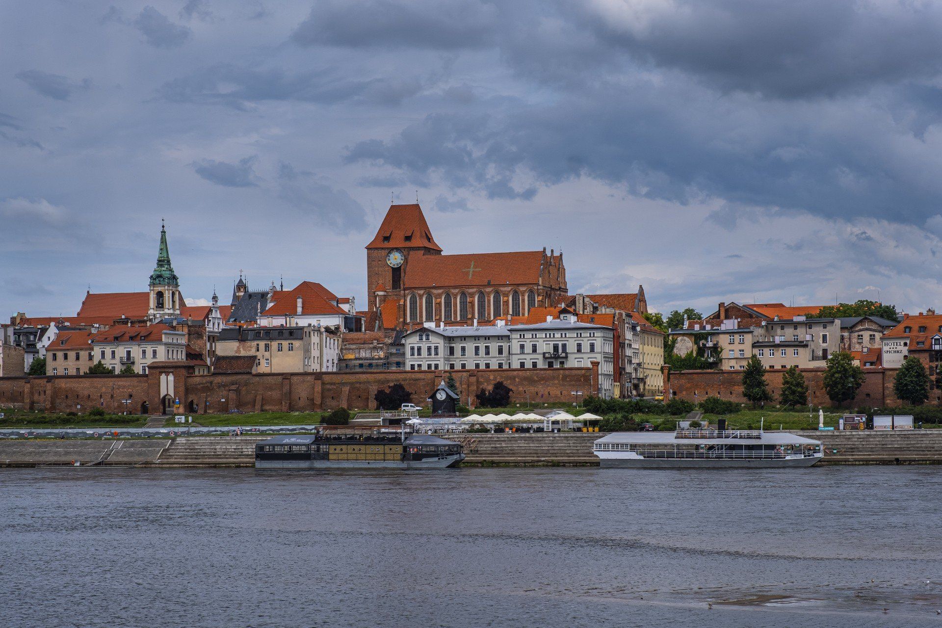 12. Toruń
