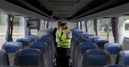 Firmy transportowe na celowniku. Resort o działaniach po tragedii na Węgrzech