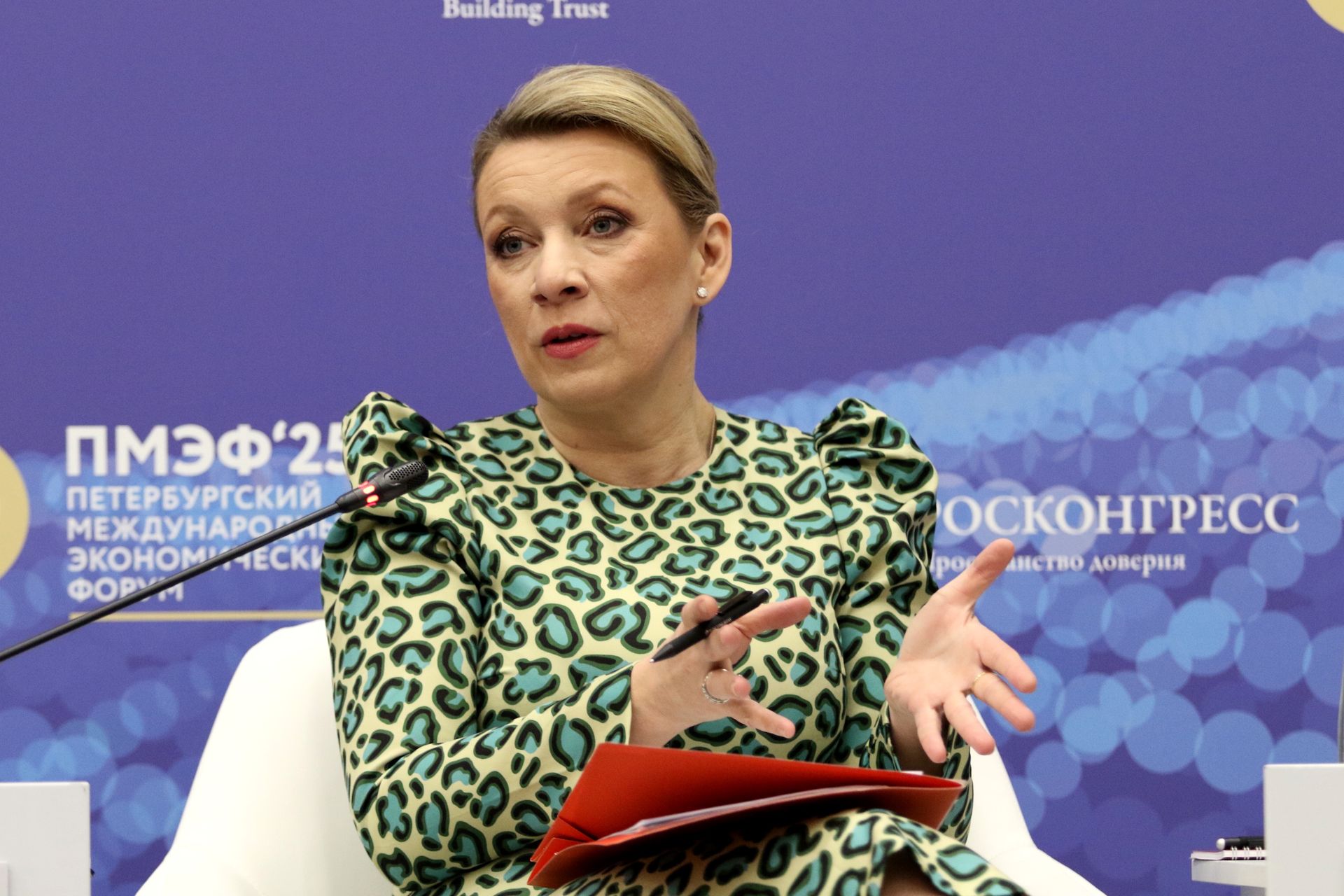 Zacharowa atakuje Polskę: Jak Rosja manipuluje historią w wojnie informacyjnej