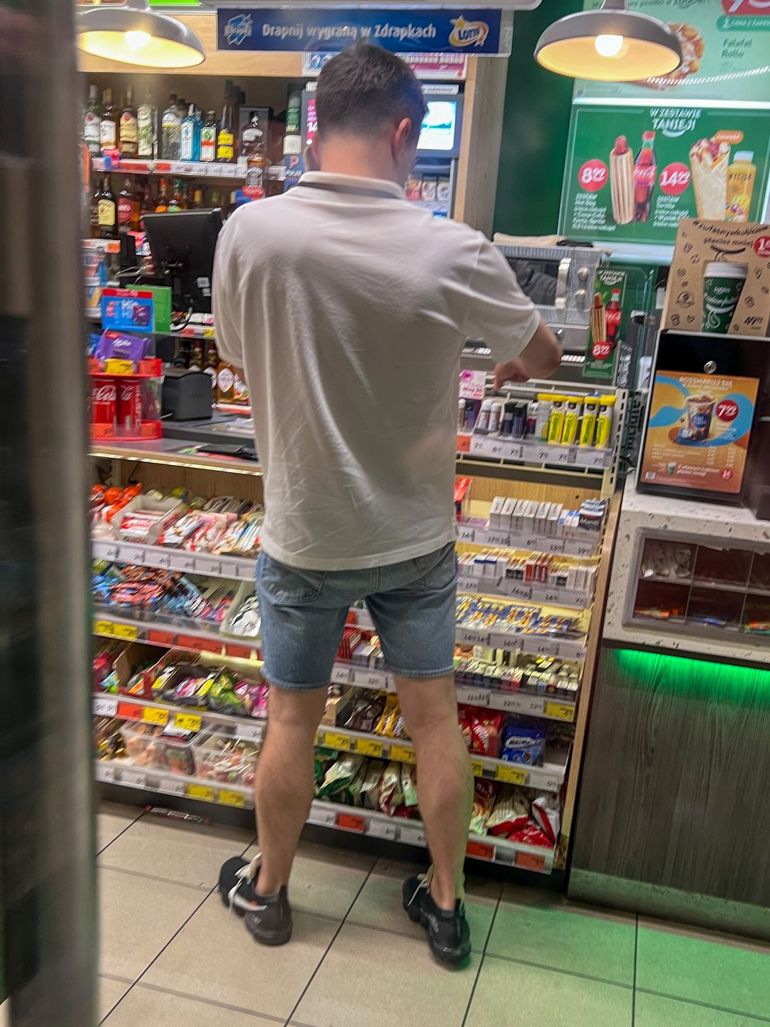 Michał Kołodziejczak sfotografowany w ultradrogich butach