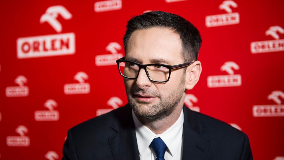 Daniel Obajtek, the CEO of ORLEN group is seen during an
WARSAW, MAZOWIECKIE, POLAND - 2022/12/19: Daniel Obajtek, the CEO of ORLEN group is seen during an interview. Press conference on the involvement of Polish Oil Company ORLEN group (PKN Orlen) in strategic projects in the area of sports sponsorship and a summary of the sports year. (Photo by Attila Husejnow/SOPA Images/LightRocket via Getty Images)
SOPA Images
daniel obajtek, orlen group, involvement, polish oil company, pkn orlen, strategic projects