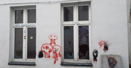 Sosnowiec. W dwa lata piękną kamienicę zamienili w ruinę