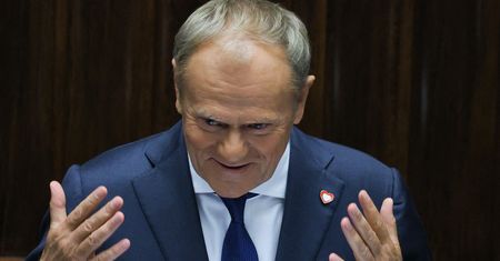 Wystąpienie Tuska. "Poobijana koalicja tego potrzebowała"