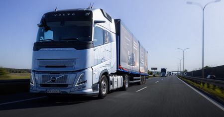 Konwój Volvo rusza w Polskę. Wiemy, gdzie się pojawi