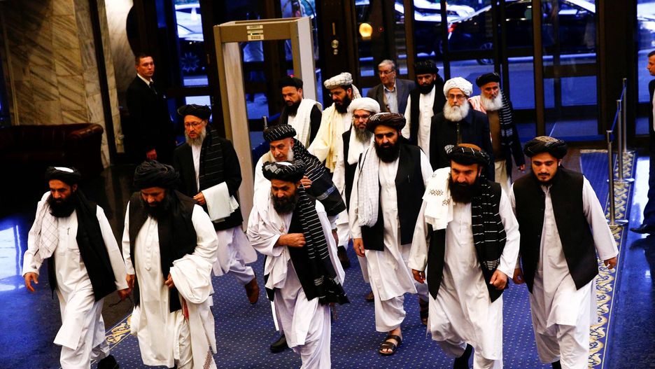 Afghan talks with Taliban in MoscowMOSCOW, RUSSIA - MAY 29: Representatives of Taliban led by Mullah Abdul Ghani Baradar attend a meeting with a political group, under the presidency of Former President of Afghanistan Hamid Karzai, within peace talks marking a century of diplomatic relations between Afghanistan and Russia on May 29, 2019 in Moscow, Russia. On May 28-29 Russia and Afghanistan celebrate the centenary of relations between the two countries. This year, Moscow organized an informal meeting between different Afghan parties aiming at to push the peace process forward. Sefa Karacan / Anadolu Agency/ABACAPRESS.COM 
Dostawca: PAP/AbacaAA/ABACA   Afghan talks with Taliban in Moscow, Afganistan, pokojowe, polityka, Rosja, rozmowy, Talibowie