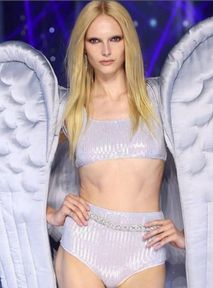 Victoria’s Secret show features transgender and iconic models alongside Cher