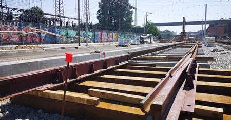 Wrocław. Pierwsze szyny na Długiej. Nic już nie zatrzyma tramwaju na Popowice