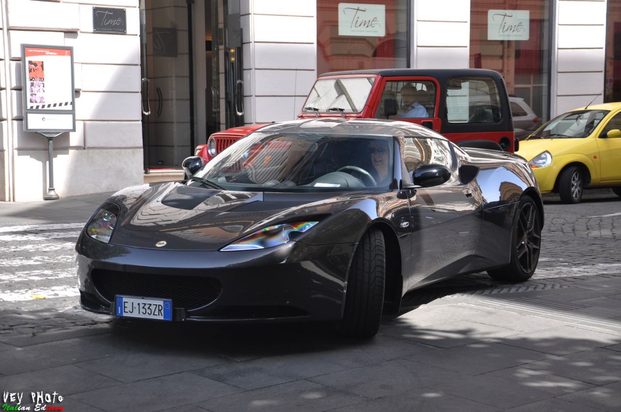 Wieczne miasto z perspektywy spottera 24