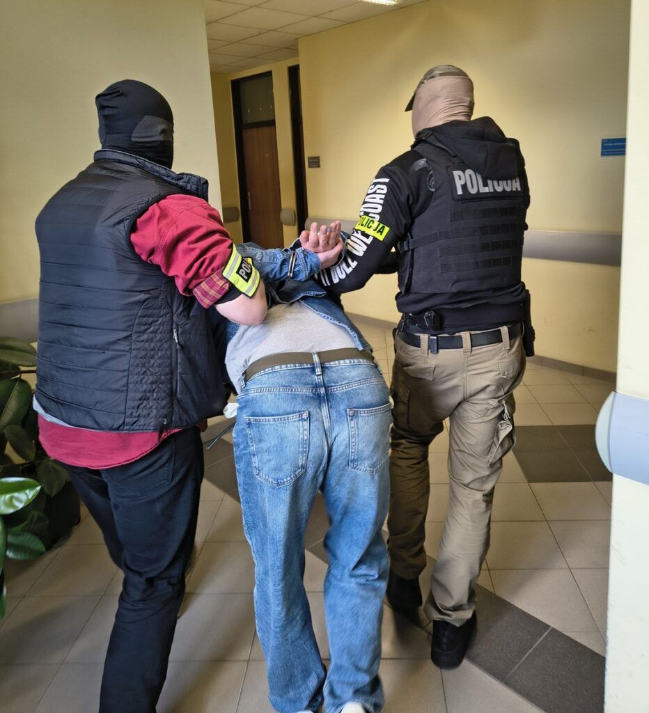 Poznań: Kolejne zatrzymania w sprawie oszustwa „na pracownika banku”