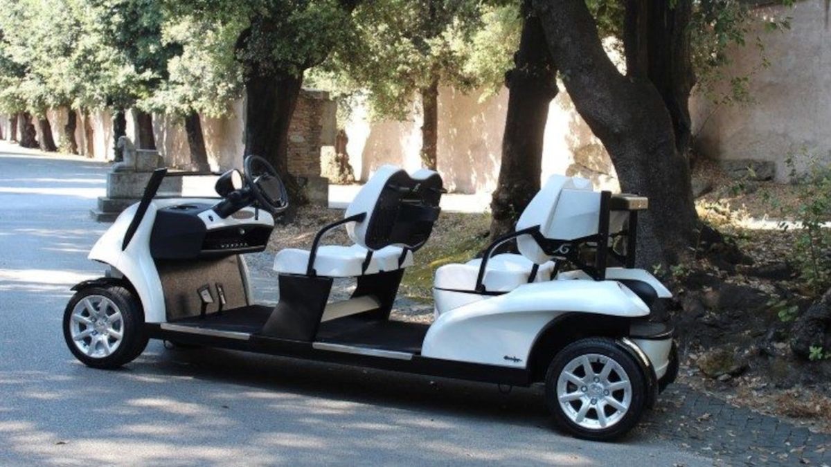 Nowe samochody papieża