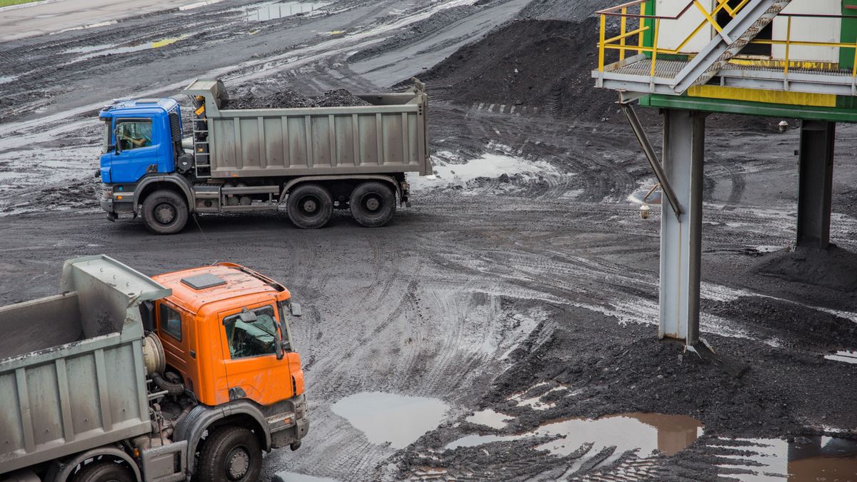 węgiel, ciężarówka