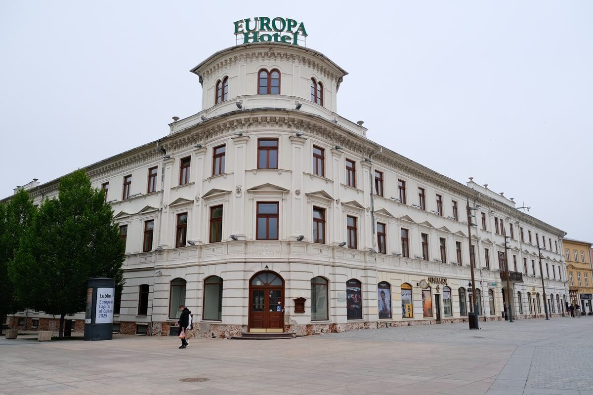 Hotel Europa wraca po latach i zmienia nazwę. Trwa wielki remont, w obiekcie otworzy się restauracja Magdy Gessler