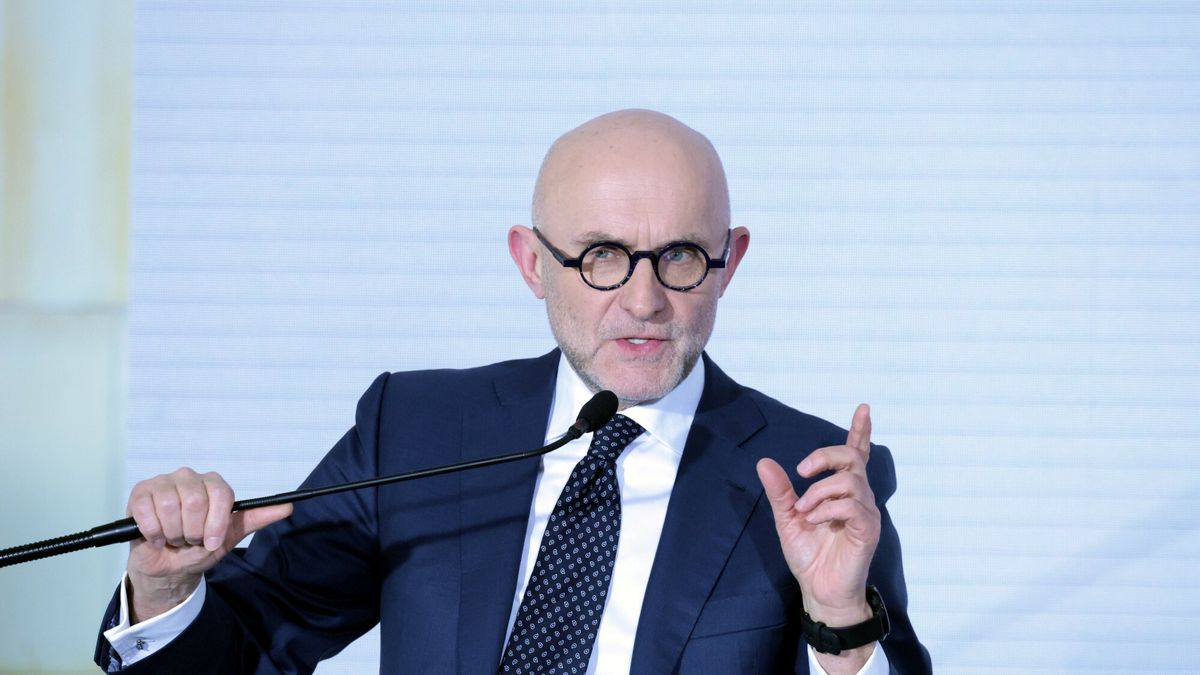 Konferencja prasowa Orlenu
Fot. Adam Burakowski/East News, Warszawa, 13.11.2024.  Konferencja prasowa ORLEN poswiecona prezentacji skonsolidowanych wynikow finansowych za III kwartal 2024 roku, z udzialem zarzadu spolki.
N/z: prezes Ireneusz Fafara
Adam Burakowski